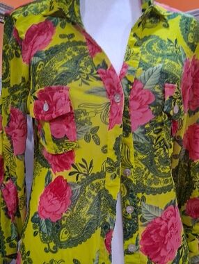 DNA couture Yellow Floral Button-Up Blouse with Pink Roses